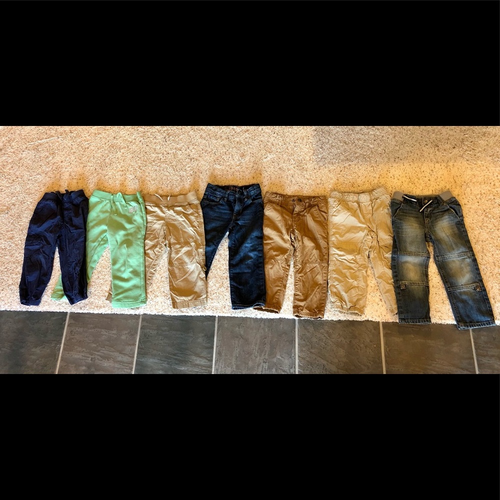 Carter’s, Jumping Beans, Gap, Genuine Kids 3T pants.